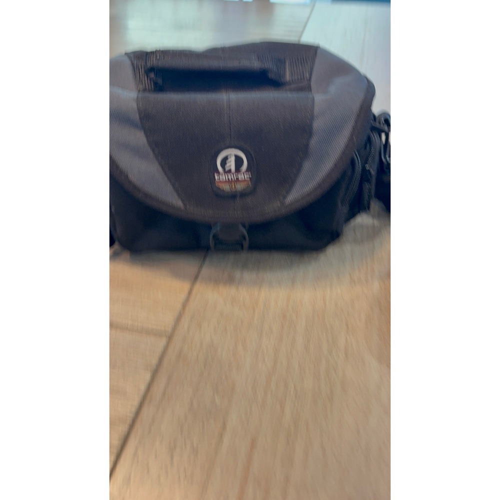 Tamrac Camera Bag Compact DSLR Point and Shoot Black Gray Padded